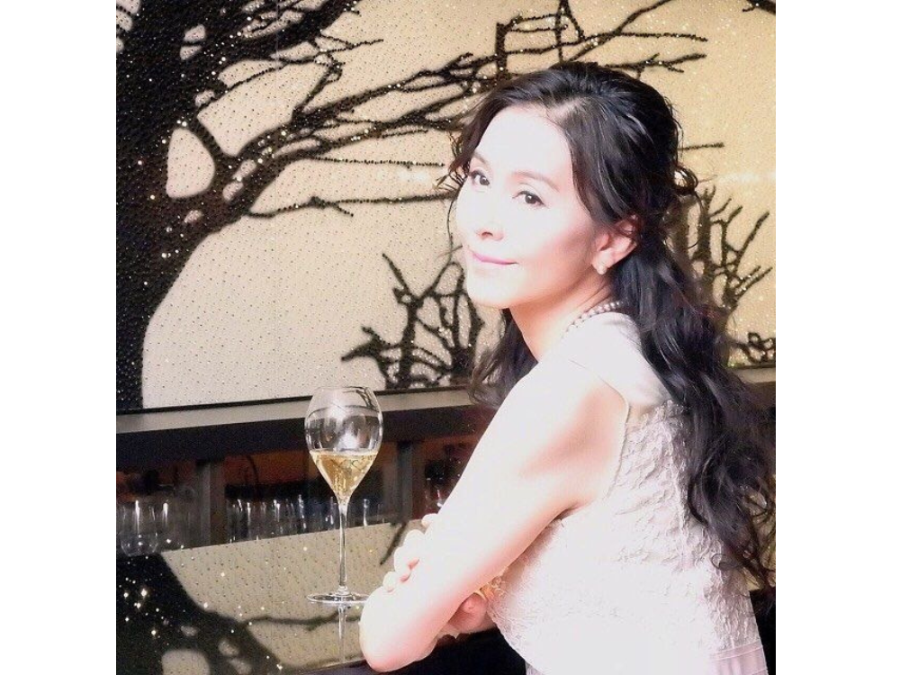 杉本彩の愛用美顔器や髪形を徹底調査!